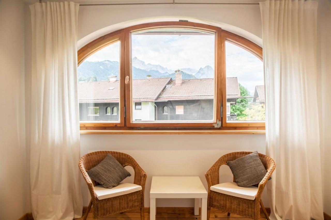 Fewo Im Blauen Haus Dg Garmisch-Partenkirchen Exterior photo
